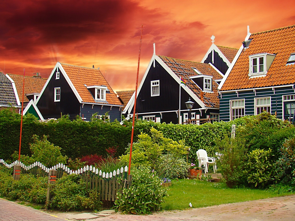 Suburban homes in the northwest suburbs at sunset